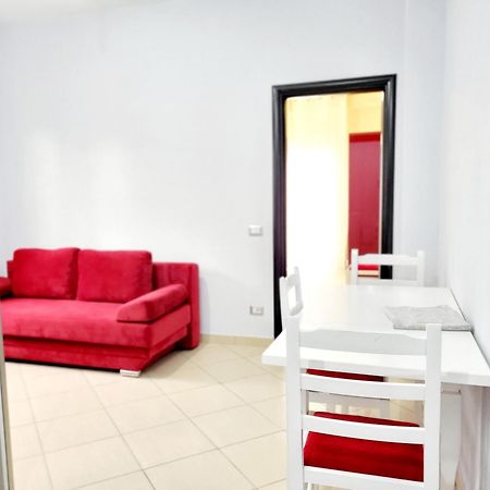 Vila Sulozeqi Appartement Sarandë Buitenkant foto