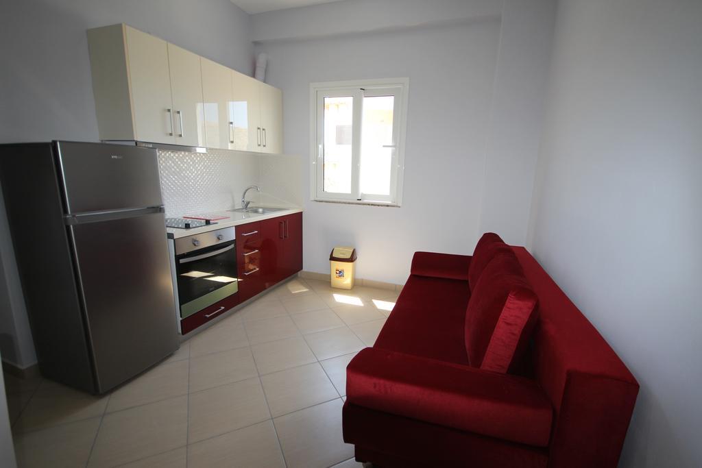 Vila Sulozeqi Appartement Sarandë Buitenkant foto